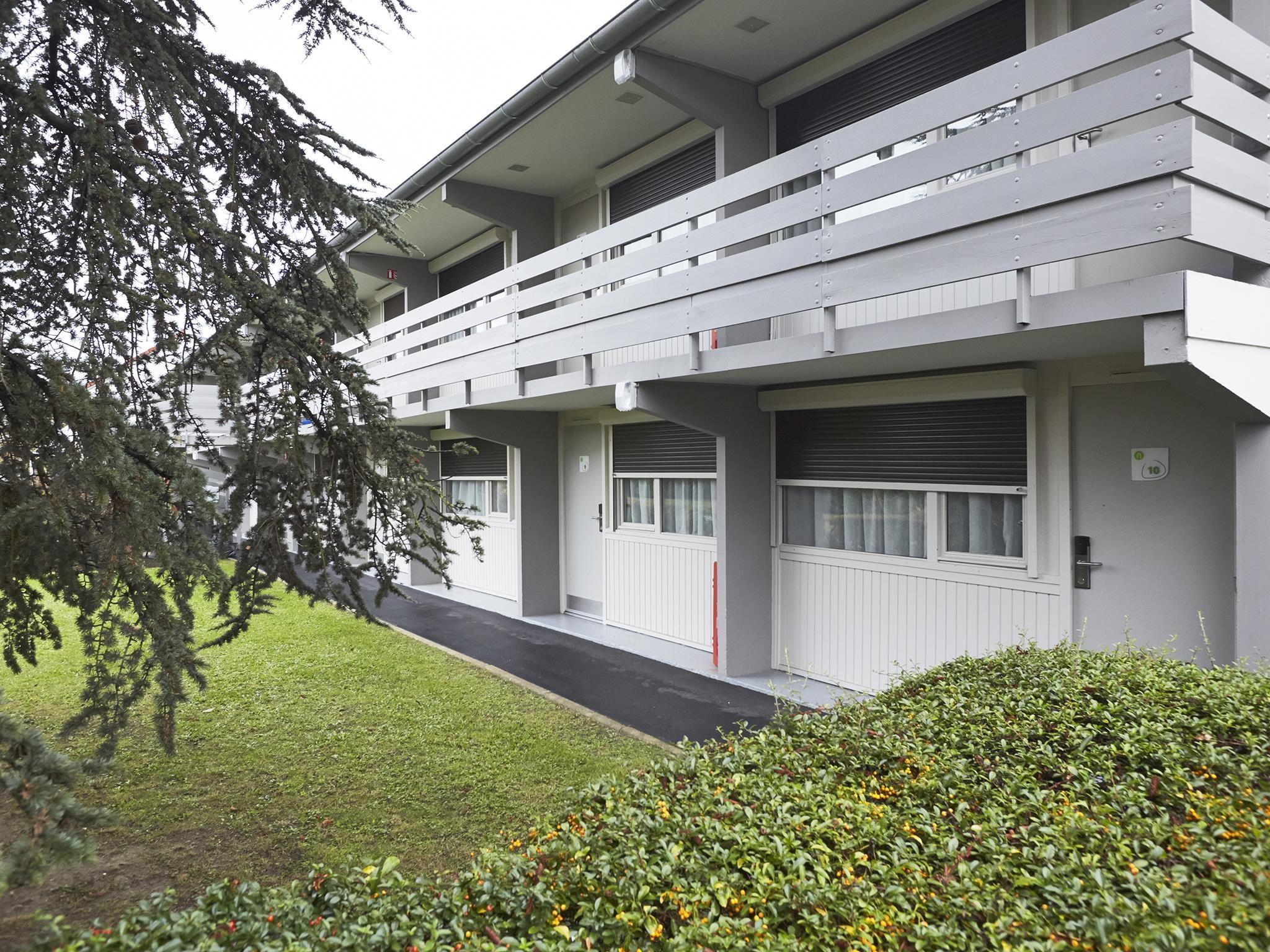 Campanile Montesson - Le Vesinet Hotel Exterior photo